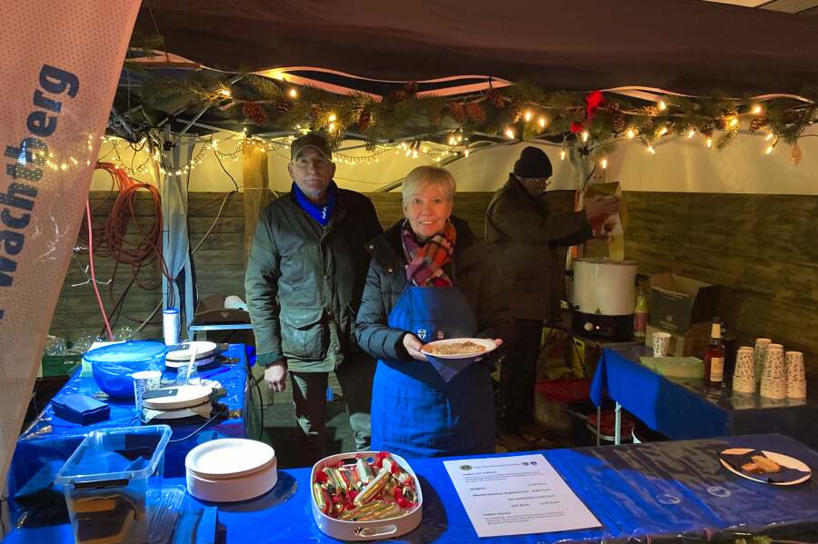 Waffelbacken am Lionsstand